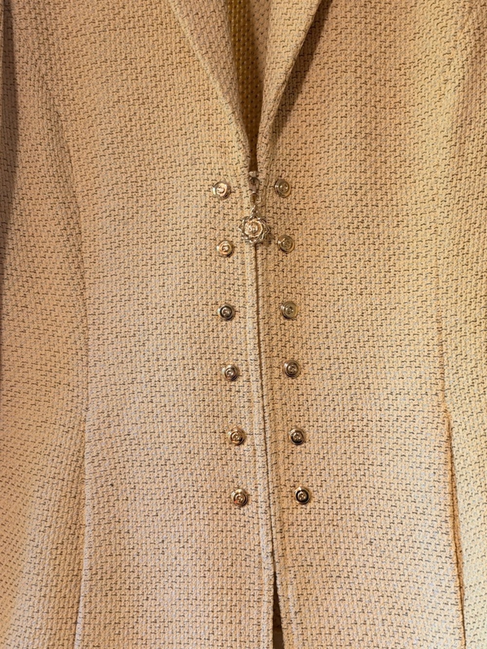 St. John Collection Jacket - Picture 2 of 6